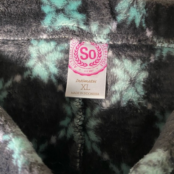 pajama shorts - Picture 2 of 2